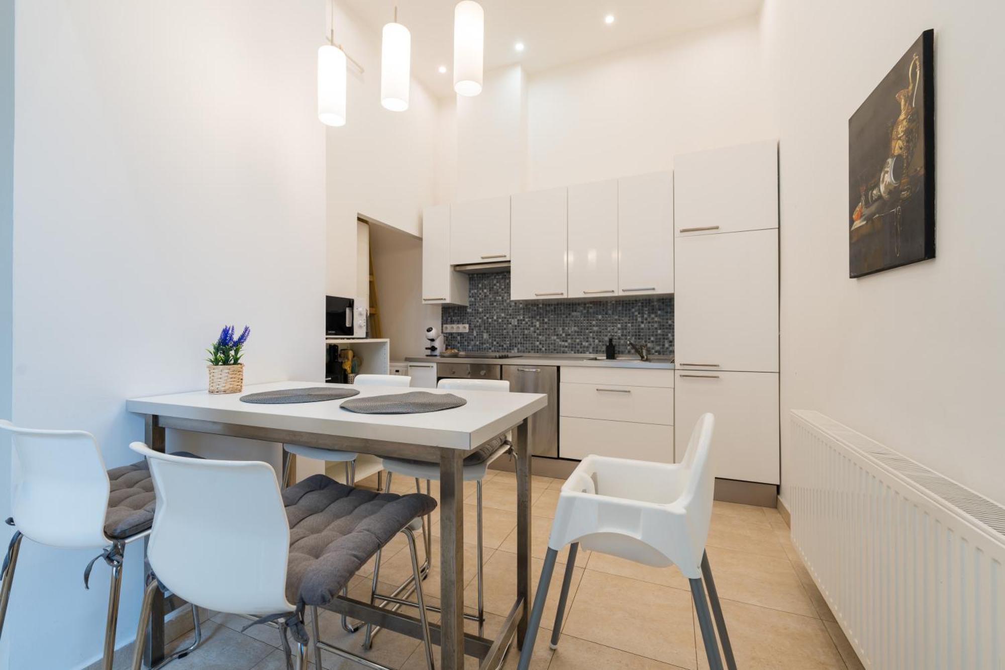 Spacious Apartment By Opera Budapest Exterior foto